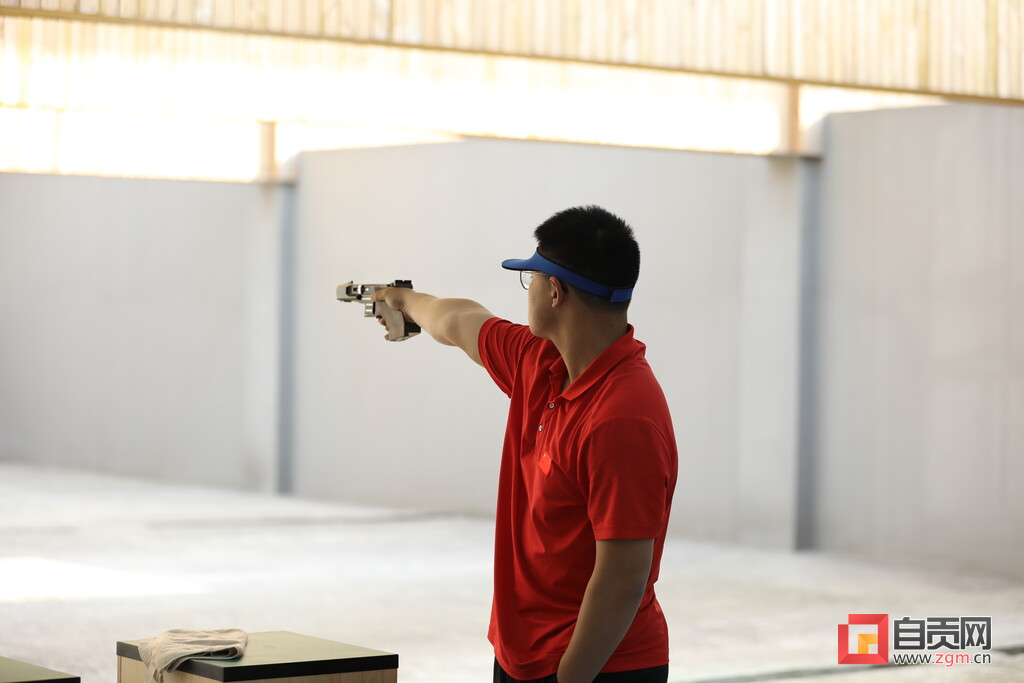 争夺西南“神枪手”！2023年西南协作区射击比赛（步手枪项目）在自贡开赛-3.jpg