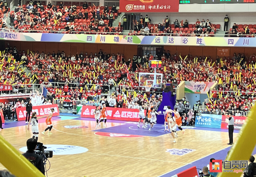 祝贺！四川远达美乐女篮赢得首个WCBA总冠军-2.jpg