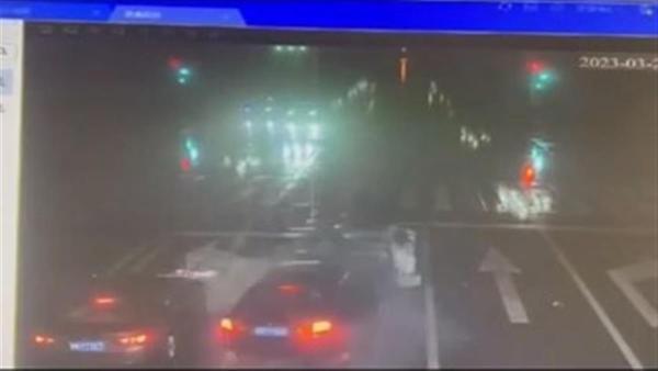 江苏一宝马追尾奥迪，奥迪车主及同伴遇难，好友：他是家中顶梁柱-2.jpg