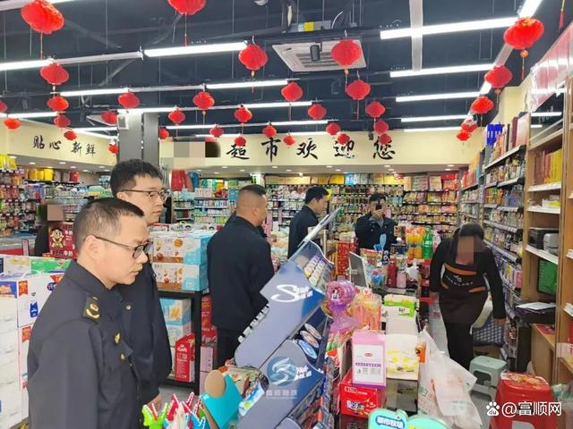 涉嫌无证销售卷烟，富顺三处商铺被执法部门处理-1.jpg