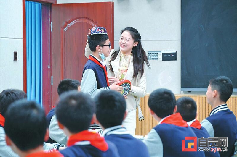 聚焦新高考 启航新征程——蜀光中学积极探索“高考综合改革”新路径-2.jpg