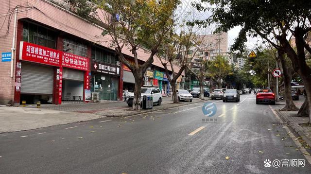 「不文明行为曝光台」影响市容市貌！富顺这里乱停乱放现象严重……-4.jpg