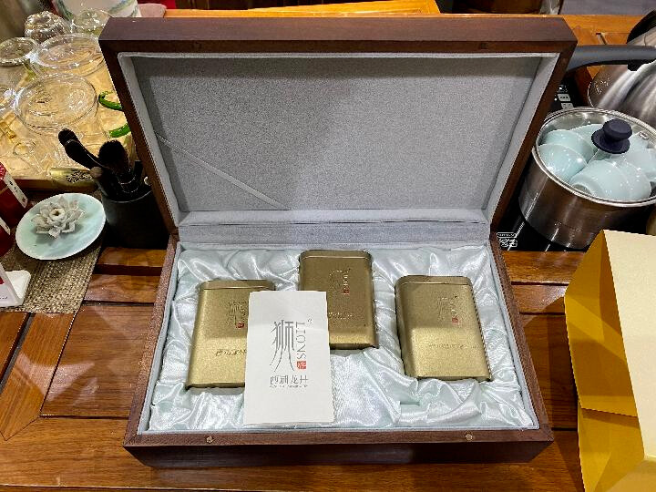 “茶叶2两、包装2斤” 背后有啥猫腻？-1.jpg