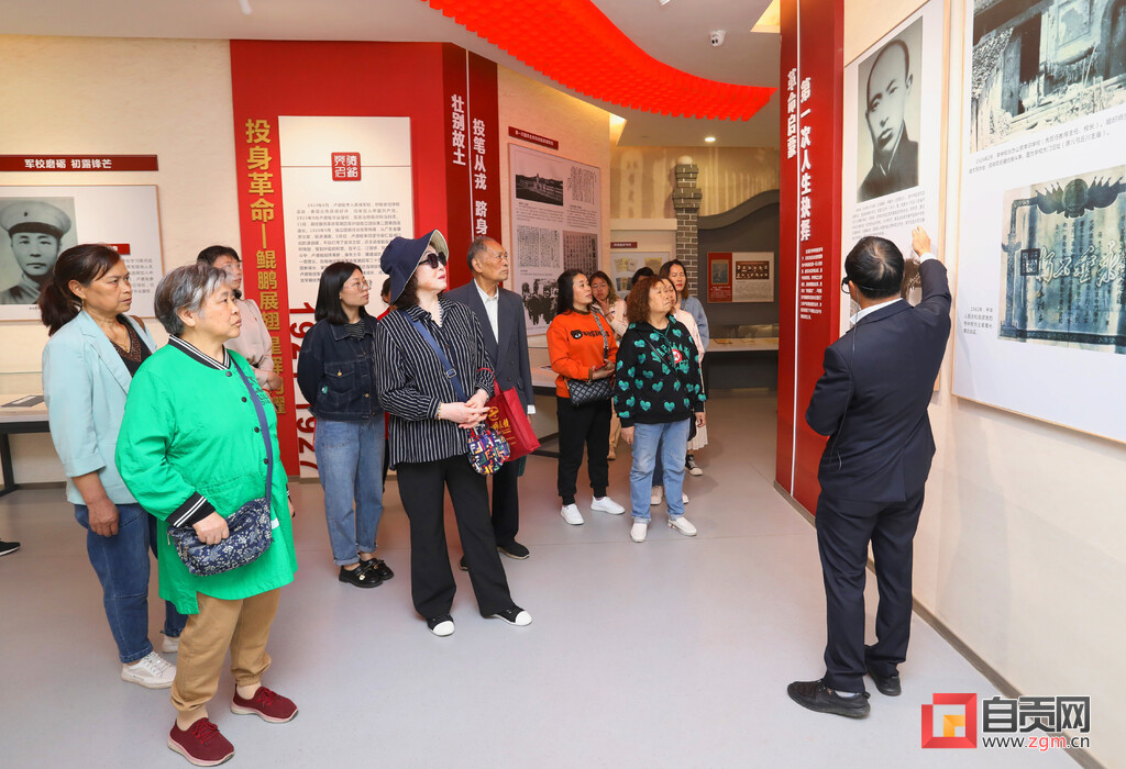 【网络中国节·清明】缅怀革命烈士 城乡居民共谱文明新篇-2.jpg