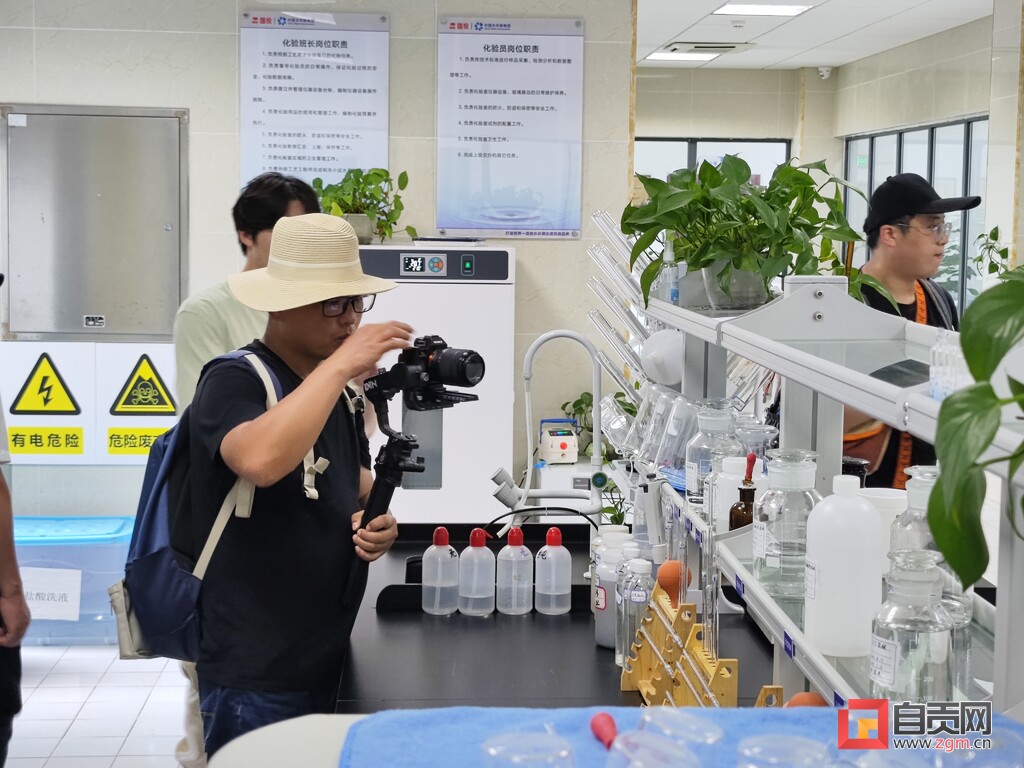 央媒聚焦自贡如何破局水生态环境保护难题-5.jpg