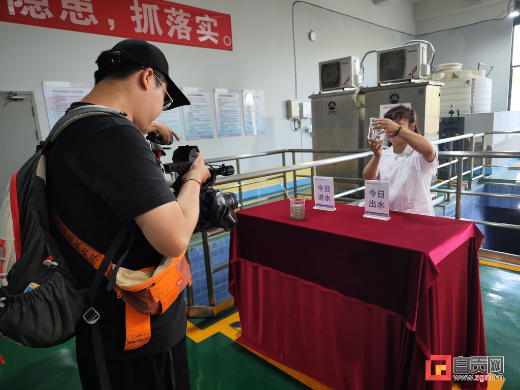央媒聚焦自贡如何破局水生态环境保护难题-4.jpg