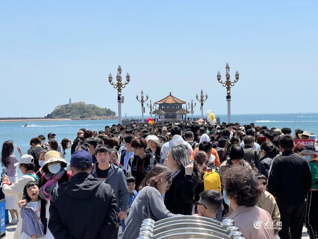 小长假首日，各大景区实况-14.jpg