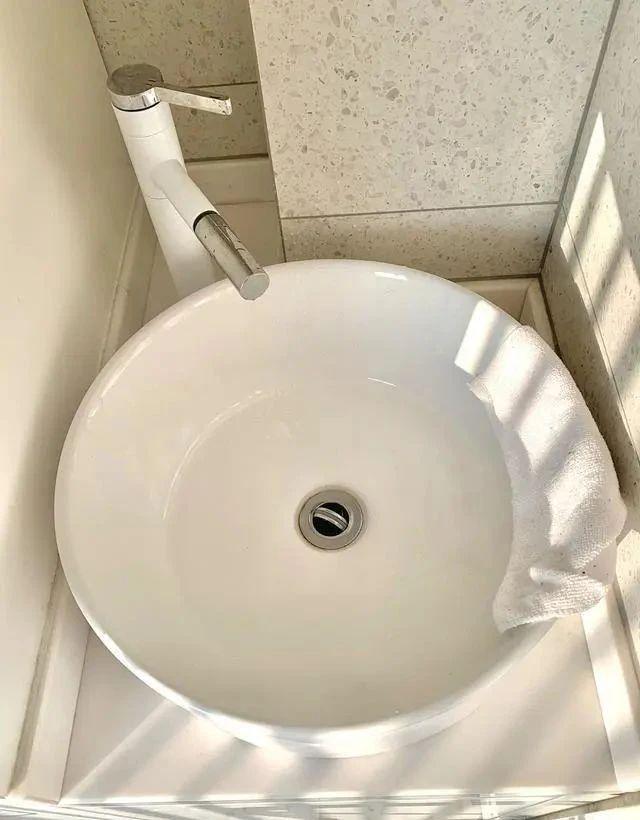 nJHoDMJJj1WdjH7L.jpg