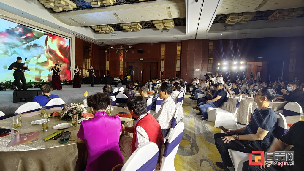 自贡市文联举行成立70周年联欢会-1.jpg