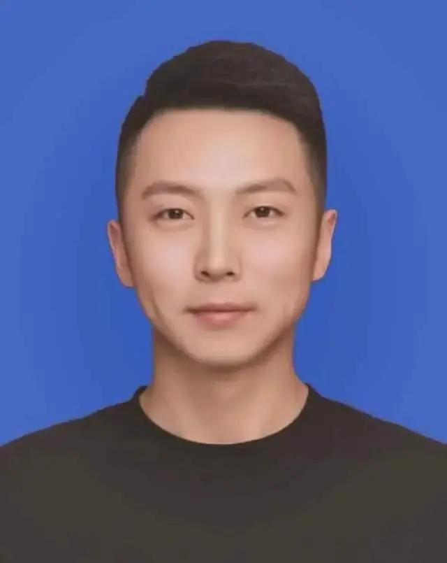 GcbIqB3Ji7khmvNi.jpg