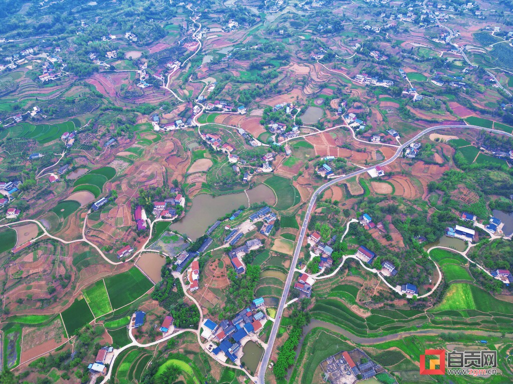 图片新闻 | 自贡农村公路总里程已达9025.37公里-1.jpg