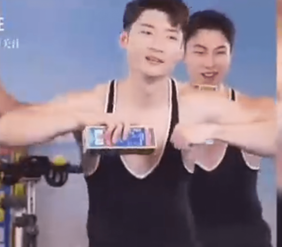 IXxTGTqAU4U19ej9.jpg