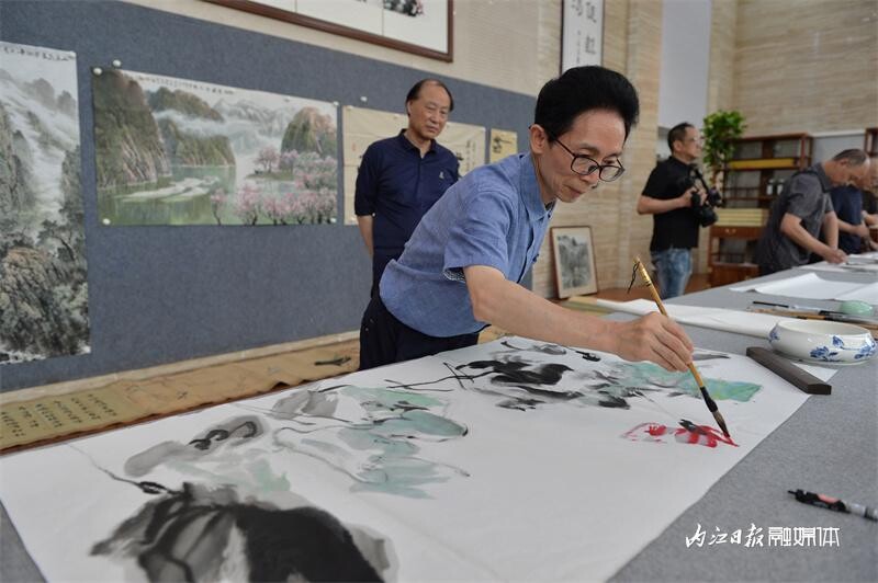 内自同城 | 打响大千艺术品牌！四川海峡大千书画院创作基地在内江落成-8.jpg