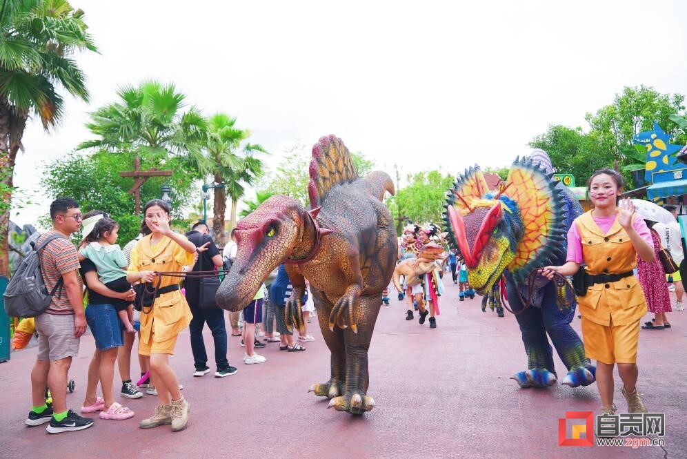自贡方特一周年！累计接待游客近130万人次-9.jpg