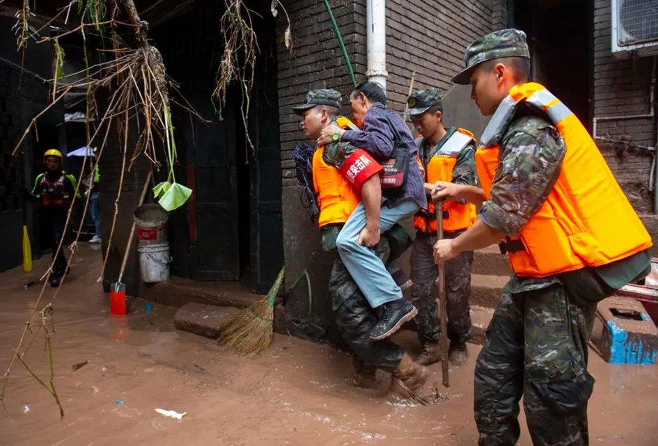 重庆万州区“7·4”洪涝因灾死亡15人 失踪4人-2.jpg