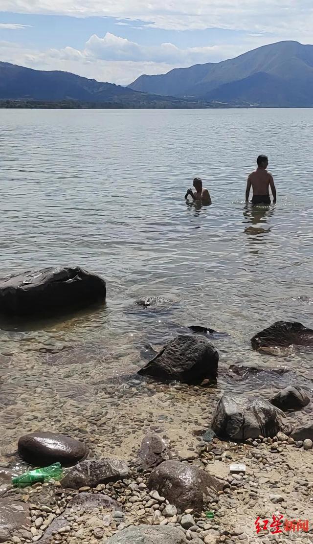 4名女孩邛海落水3人得救1人溺亡 对话救人者：对不起！尽力了，没救起她很心塞-6.jpg