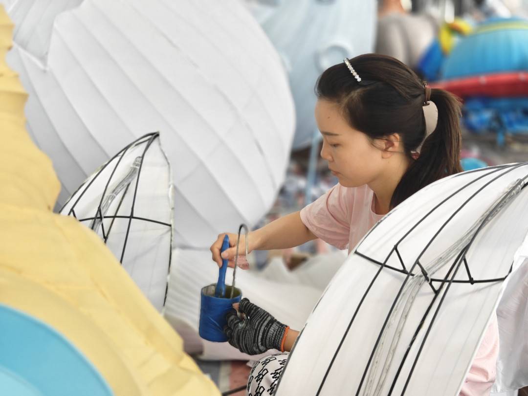 自贡连续七年在美国休斯敦举办彩灯节 深受当地居民青睐-2.jpg
