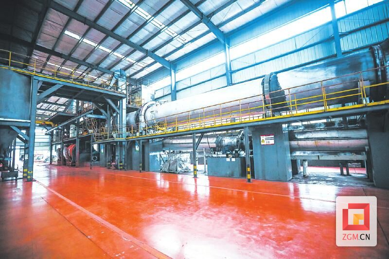 富顺县坚持工业当先、制造为重，大力实施“工业强县”战略——工业大突破推动县域经...-5.jpg