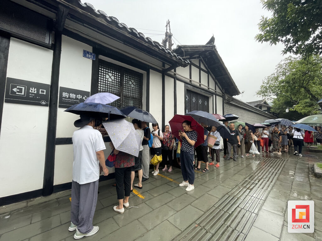 自贡食盐充足 燊海井呼吁市民“不必抢盐囤盐”-4.jpg