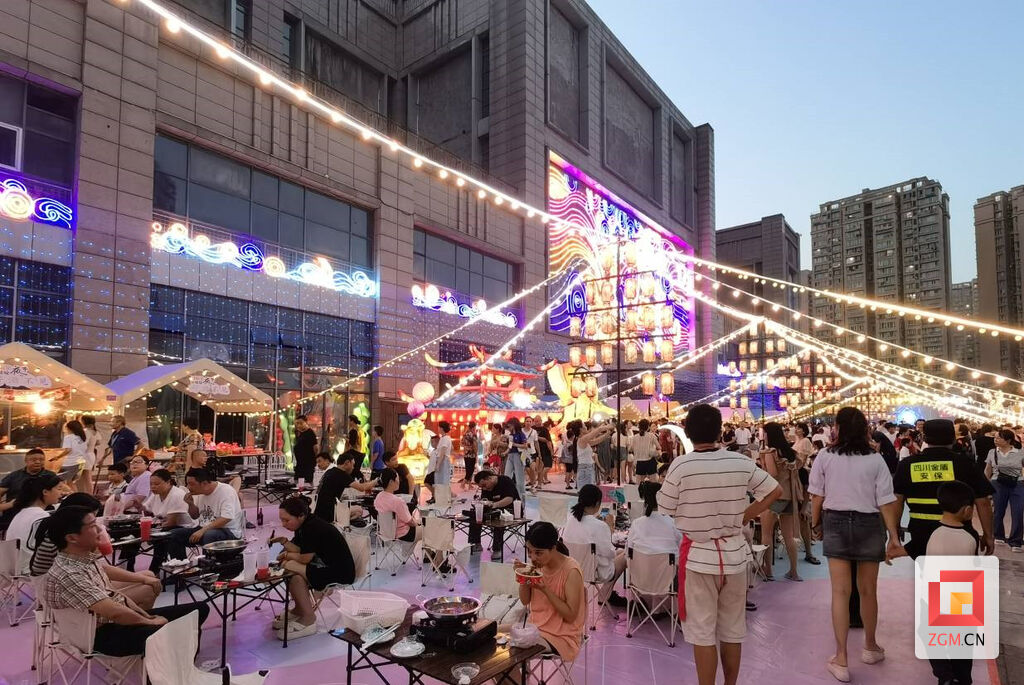 快来沿滩新城“尝鲜”，沿街里·嘻哈夜市正式开街了！-2.jpg
