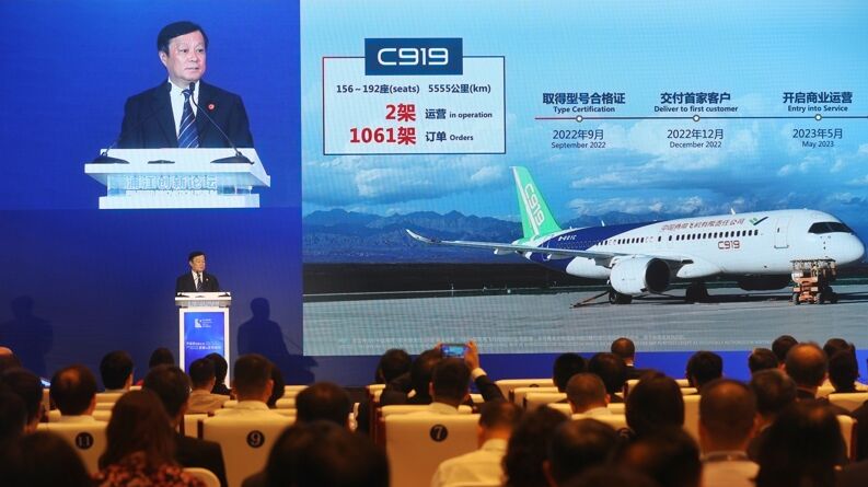 中国商飞董事长贺东风：C919订单已达1061架-1.jpg