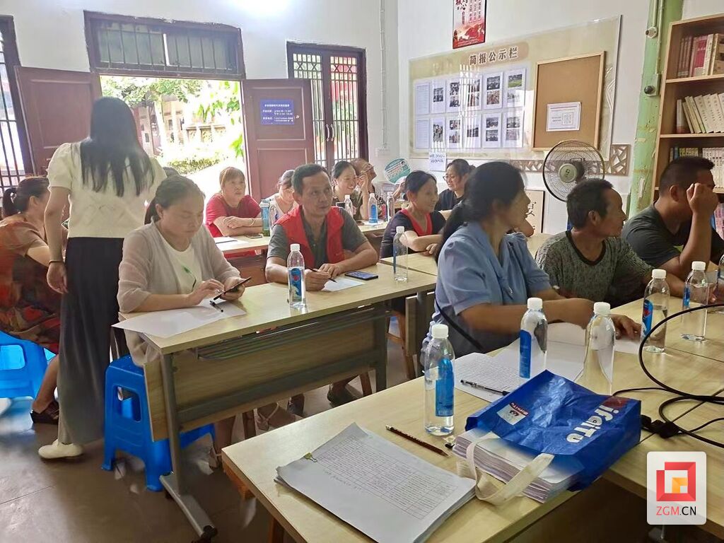 “知识赋能+文化建设” 让居民读懂社区-2.jpg