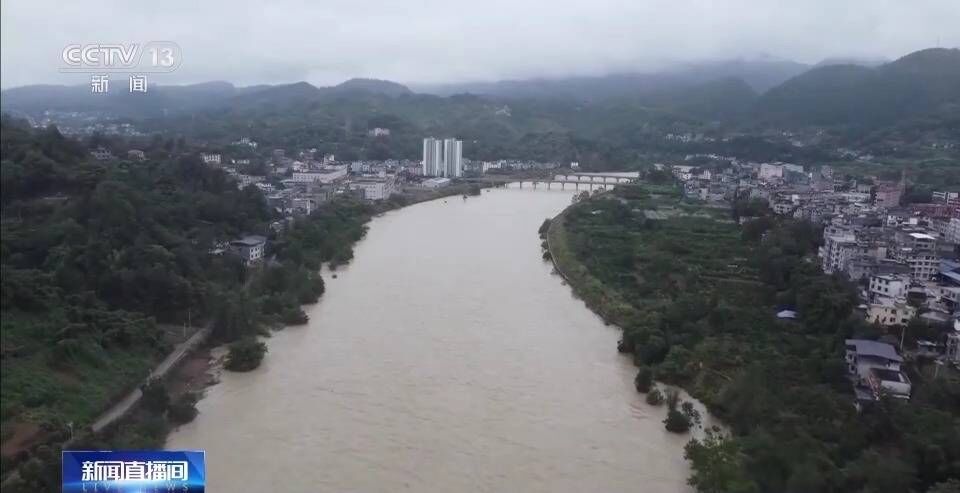 今日川渝鄂豫部分地区仍有大到暴雨 北方多地明显降温-1.jpeg