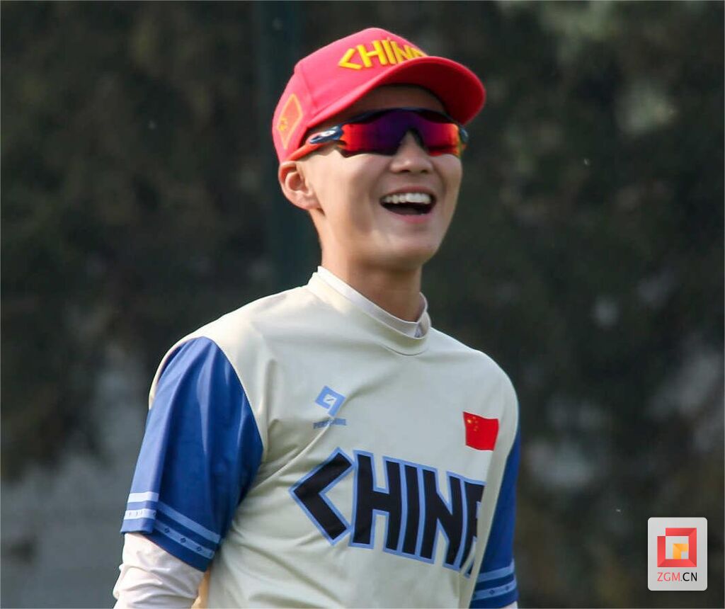 好样的！杭州亚运会中国女垒获亚军 自贡姑娘颜思语在列-4.jpg