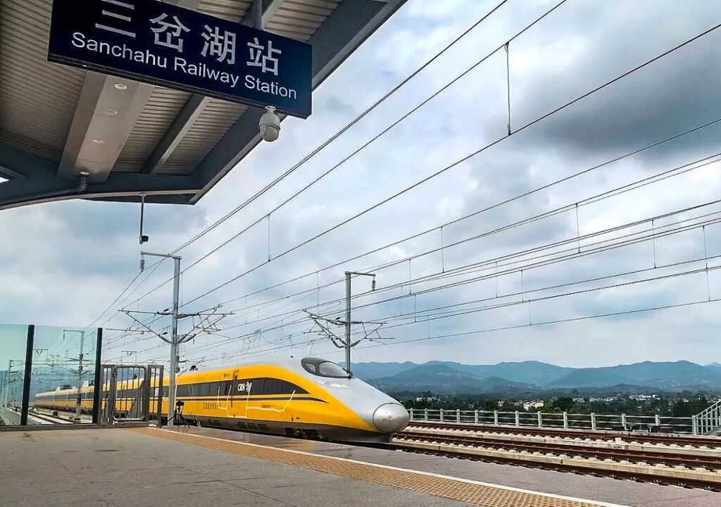 385公里/小时！这条途经自贡的高铁跑出最高测试速度-2.jpg