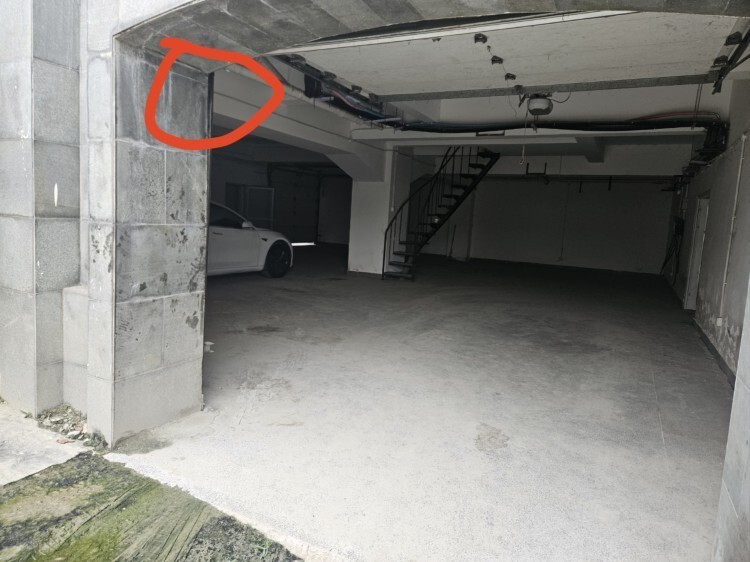 狗主人亲属回应2岁女童被咬伤：大门没关好两只狗偷跑出门，主人曾出门寻找但没找到-3.jpg