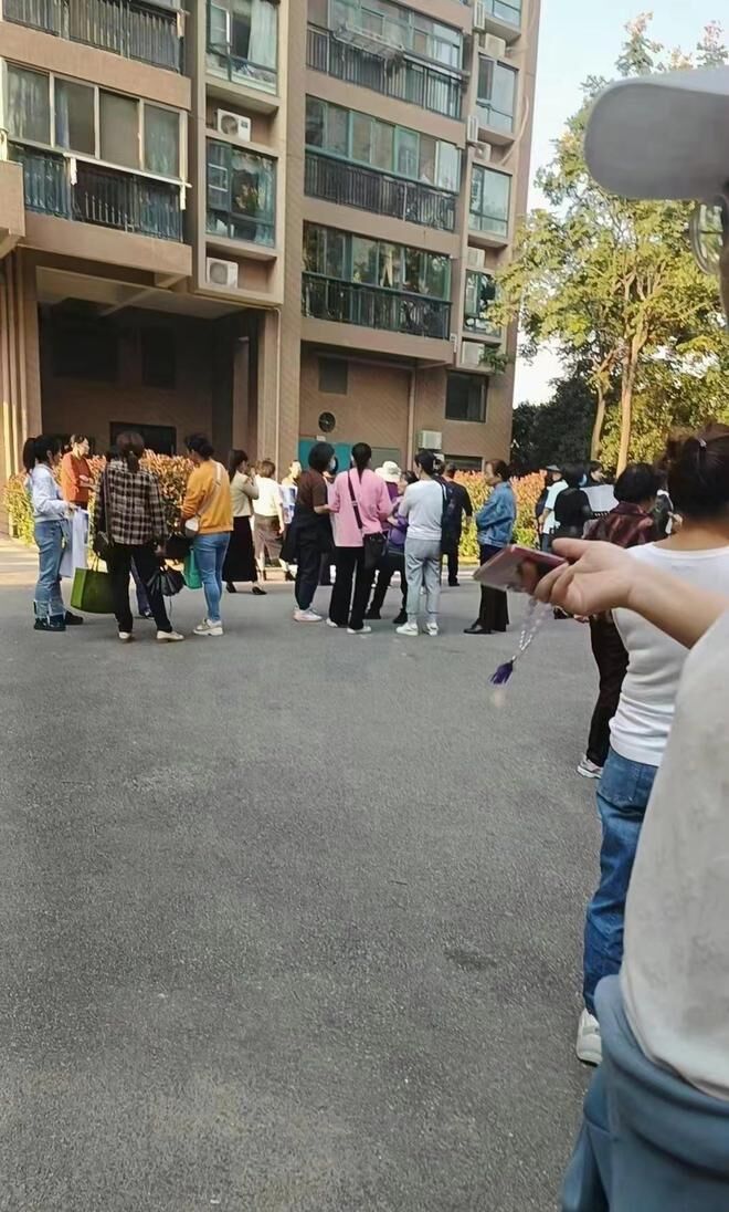 38岁月嫂雇主家死亡 留下多处伤痕 公司：正尸检确定死因-3.jpg