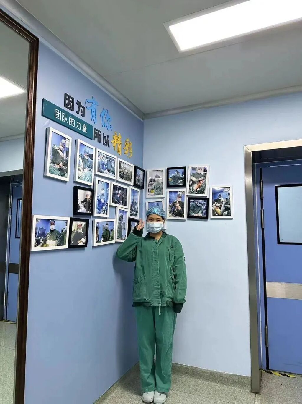 成都街头跪地救人的两位姑娘找到了！向秋曲珍、向秋翁姆，好样的！-3.jpg