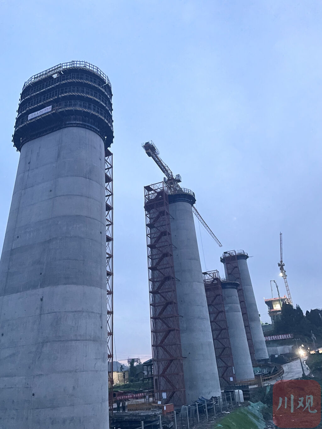 西渝高铁康渝段桥梁上部结构施工启动-2.jpg