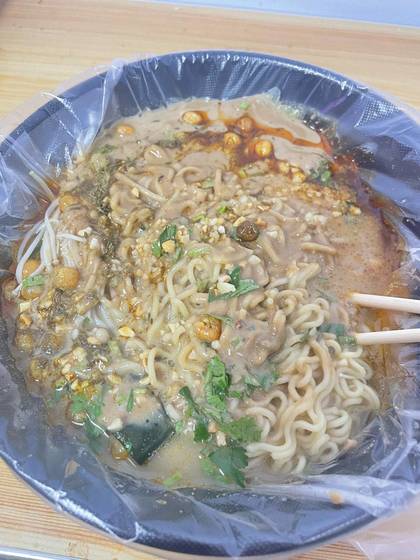 你吃过这样的方便面没有-1.jpg