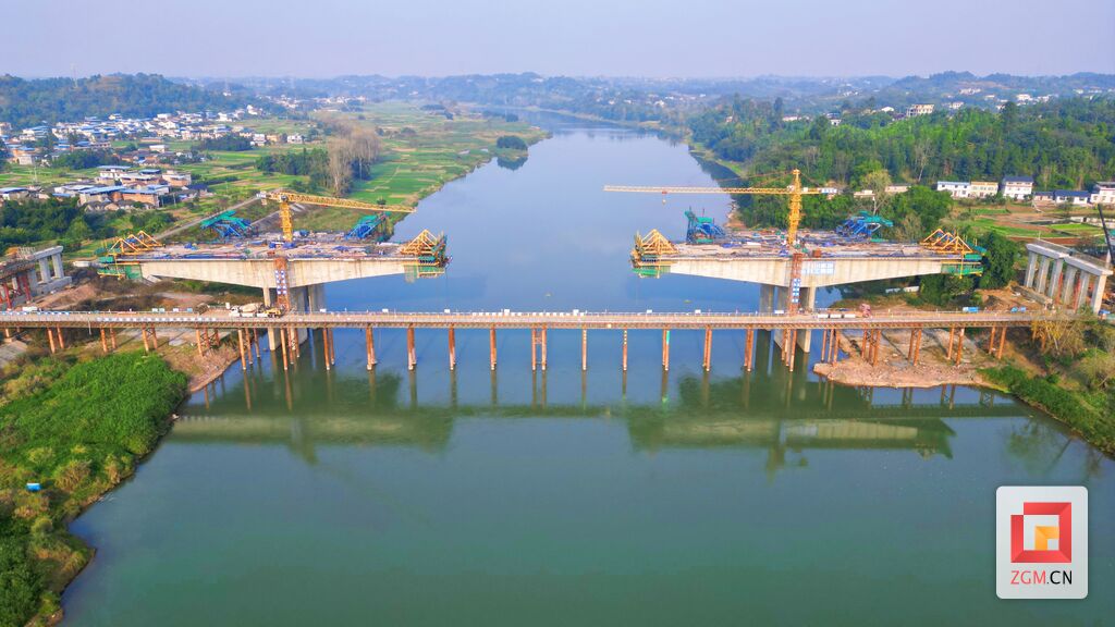 【聚焦重大项目】S436东湖至富世段项目建设正酣 力争2024年4月主桥合龙-4.jpg