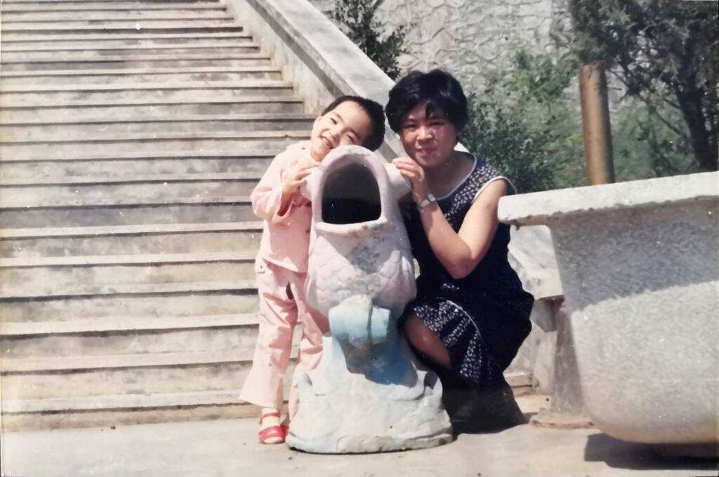 四川脑瘫女作家的“生命之歌”：曾被预言“活不到13岁”，现已出版了3部小说-1.jpg