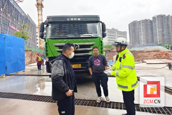 自贡高新：全面筑牢冬季交通安全防线-1.png