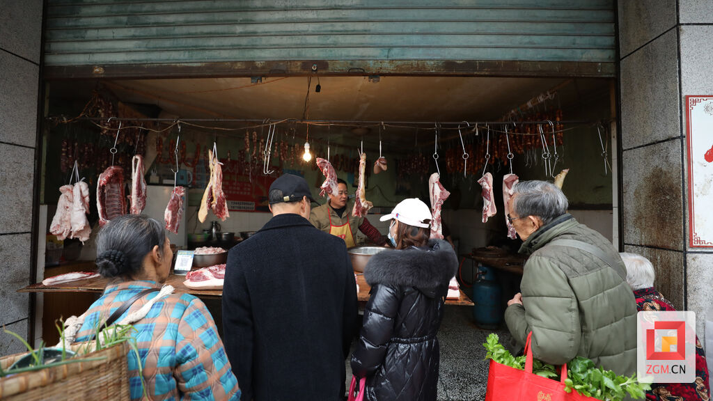 年味渐浓 沿滩“穿香肠”忙不赢-1.jpg