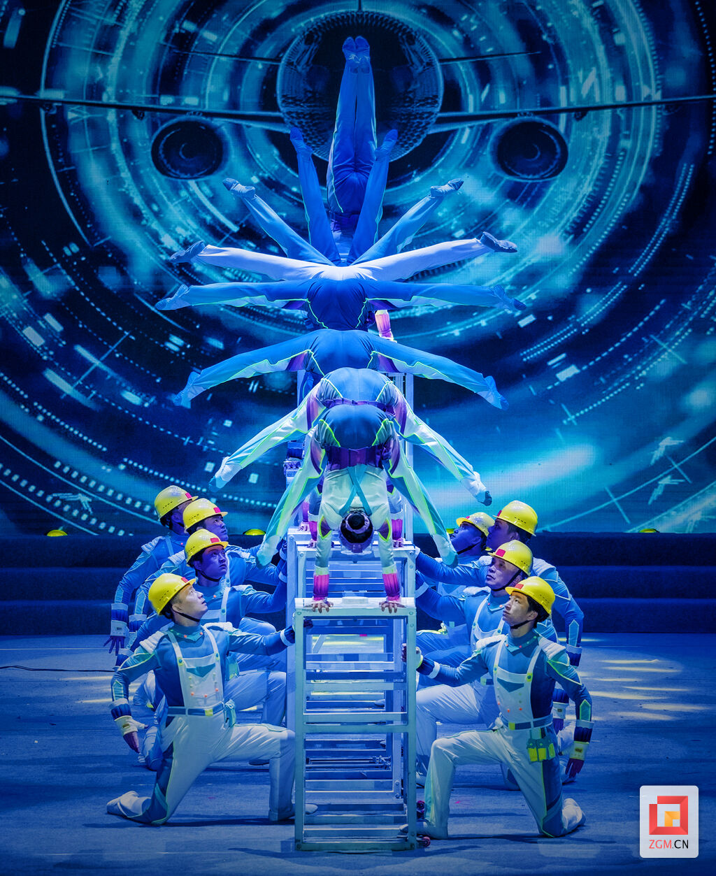自贡杂技“筑梦”第四届“技炫巴蜀”川渝杂技魔术展演-2.jpg