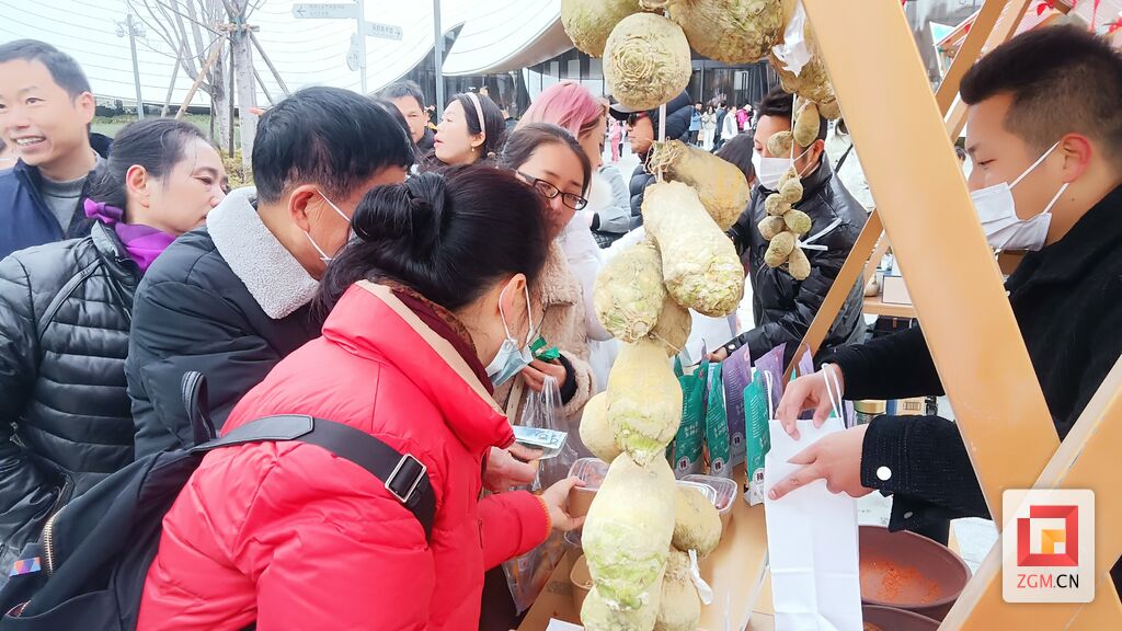 自贡非遗亮相“四川非遗年货购物节”-2.jpg