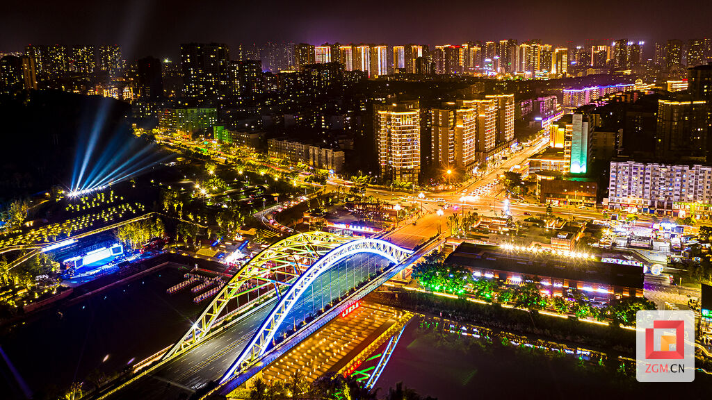 “夜游釜溪”，添彩只此青绿-2.jpg