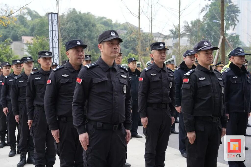 富顺县公安局“海棠联勤警务站”揭牌-2.jpg