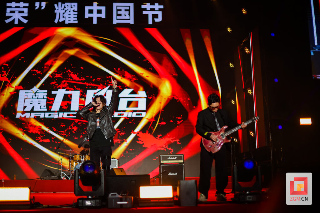 好安逸！“山水佛城·烟火荣州”荣县元旦春节系列群众文化活动拉开帷幕-7.jpg