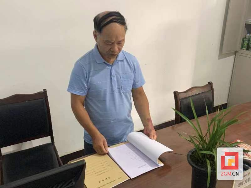 【自贡市第三届“盐都乡贤”】邓春渠： 怀揣公道心 巧解百姓“千千结”-3.jpg