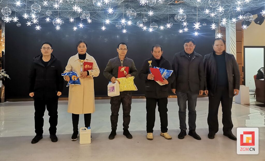 荣县农民创业协会举行第五届“绿颖杯”春见杂柑评选赛暨培训会-3.jpg