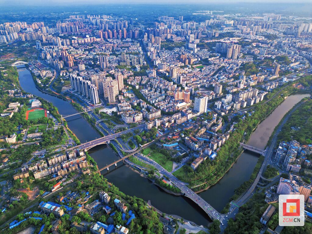 自贡：在“串珠成线”的高铁三环中描绘发展新图景-6.jpg