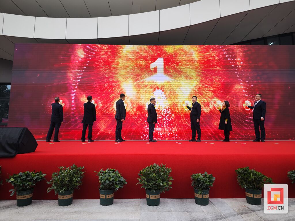 【聚焦重大项目】市三医院“门急诊及业务大楼”启用开诊！-2.jpg