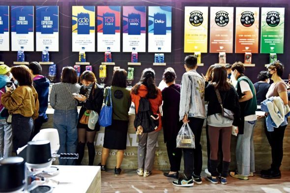 咖啡成了新国潮：门店数量全球第一-6.jpg