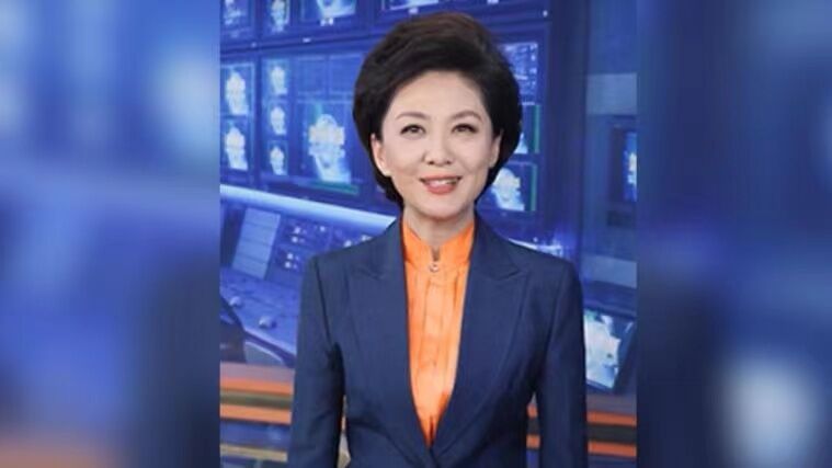 《新闻联播》主播海霞迎新身份！出任中传博导-3.jpg