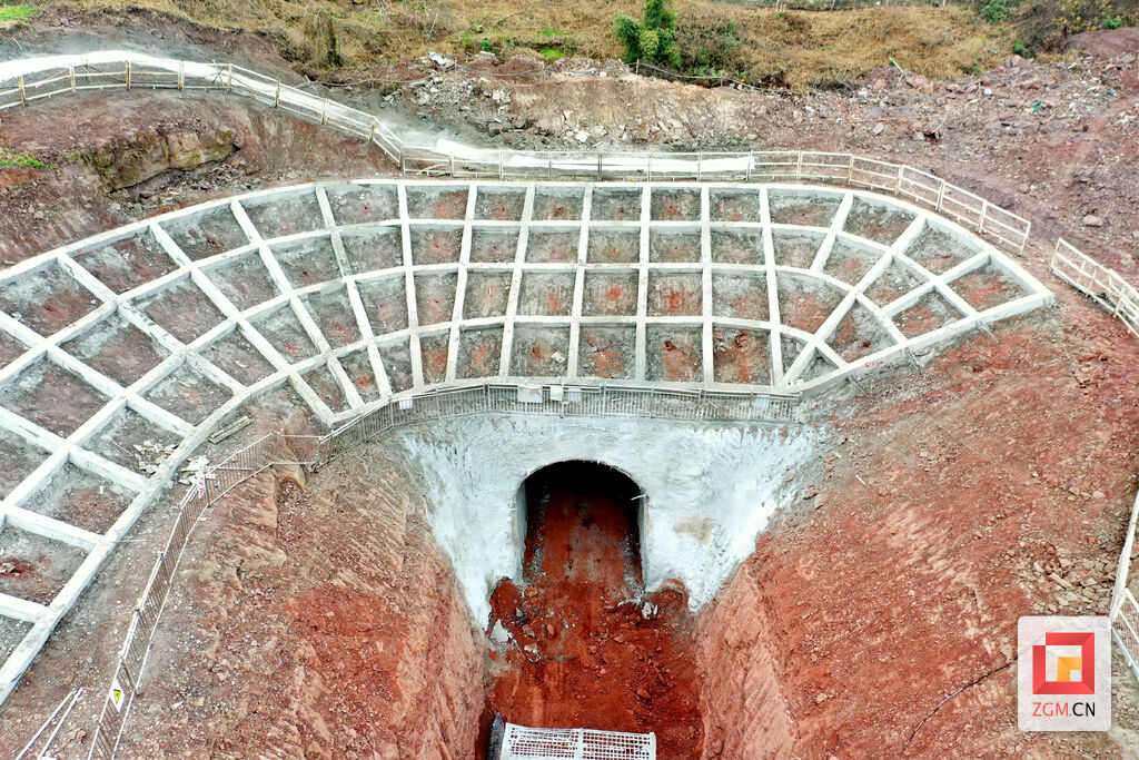 向家坝灌区邱场分干渠迎来两大建设节点-2.jpg